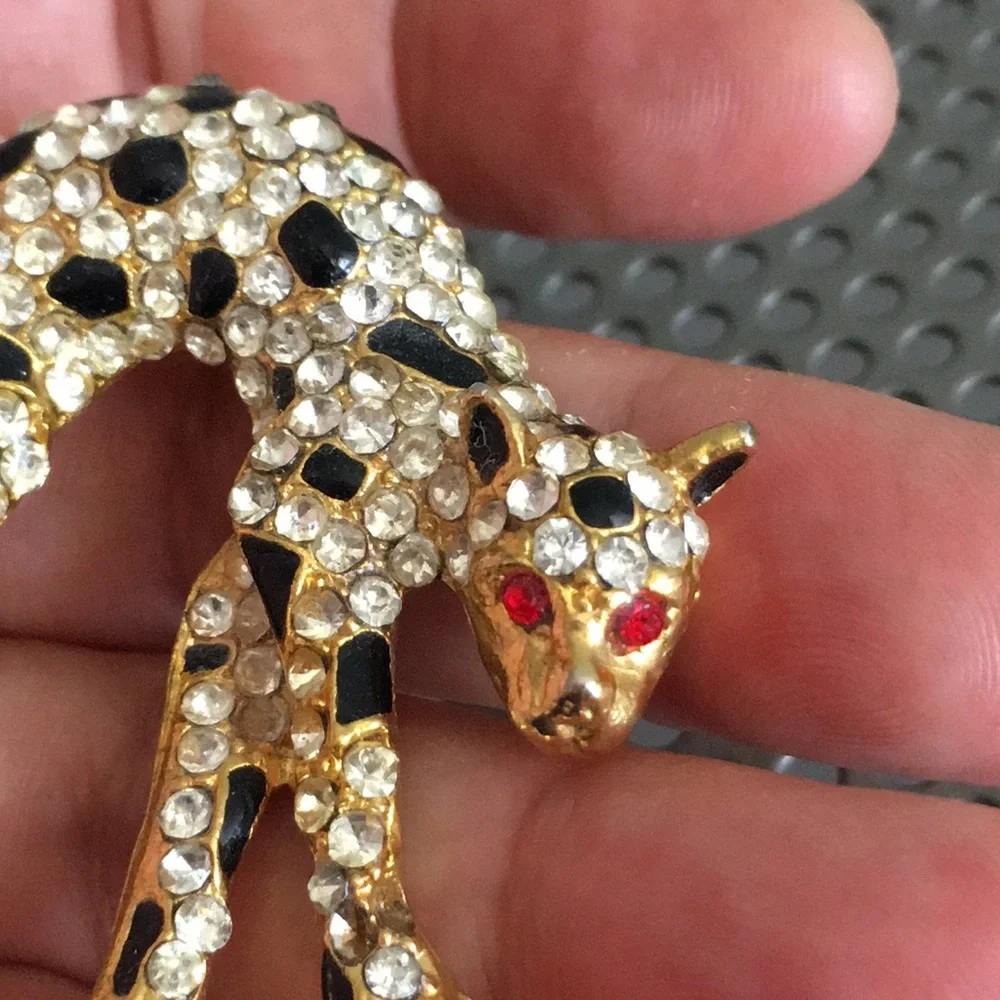 🖤Vtg Leopard brooch - Picture 2 of 13